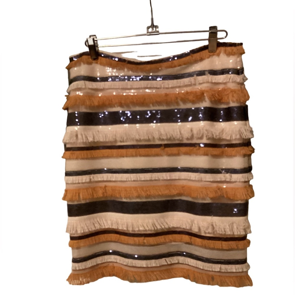 Krisa Havana mini skirt- Medium. Fun and frilly for fall